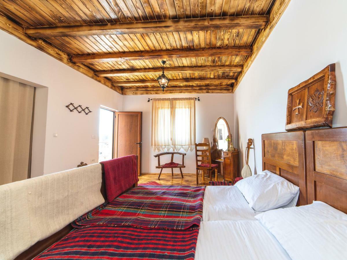 Hotel Royal Garden Niksic ภายนอก รูปภาพ
