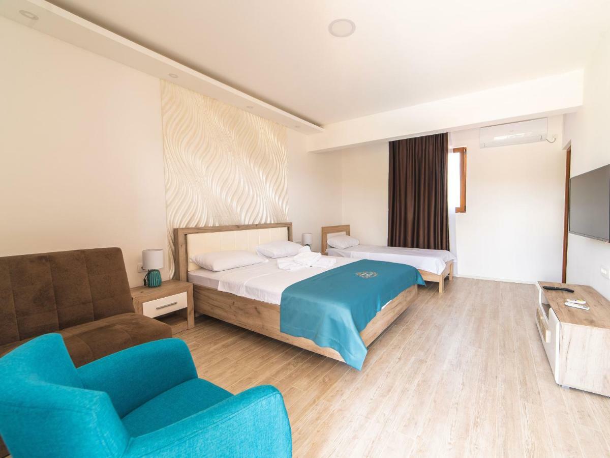 Hotel Royal Garden Niksic ภายนอก รูปภาพ