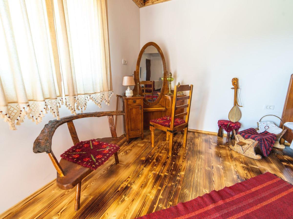 Hotel Royal Garden Niksic ภายนอก รูปภาพ