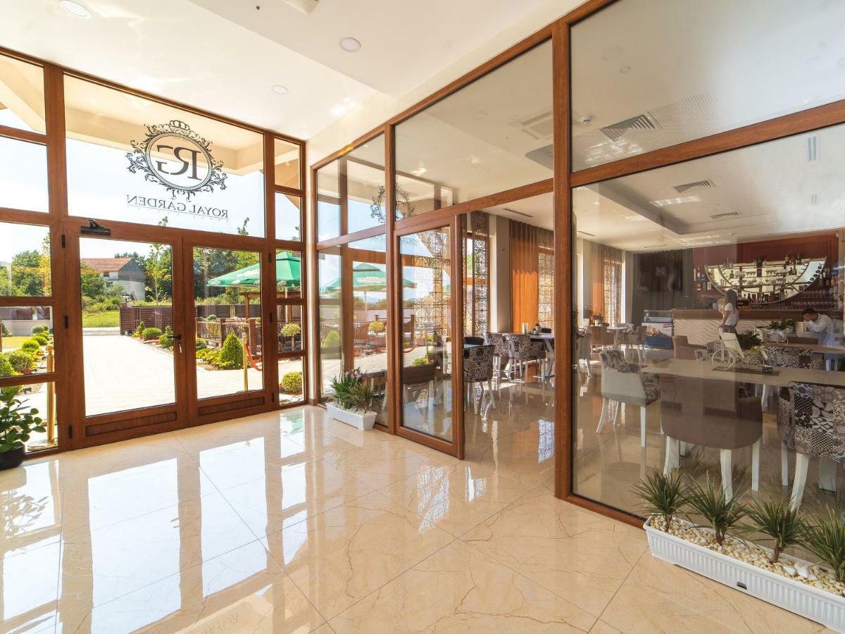 Hotel Royal Garden Niksic ภายนอก รูปภาพ